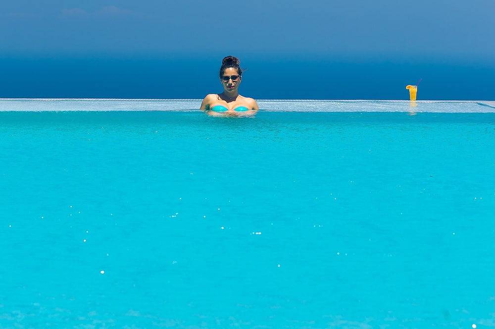 Eos Santorini Villa privada con piscina de borde infinito in Imerovigli, Santorini