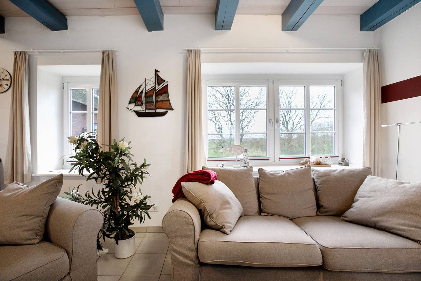 Ganze Wohnung, Ferienwohnung 'Leuchtturm' mit Privatterrasse, Gemeinschaftsgarten und Wlan in Pellworm, Nordfriesische Inseln