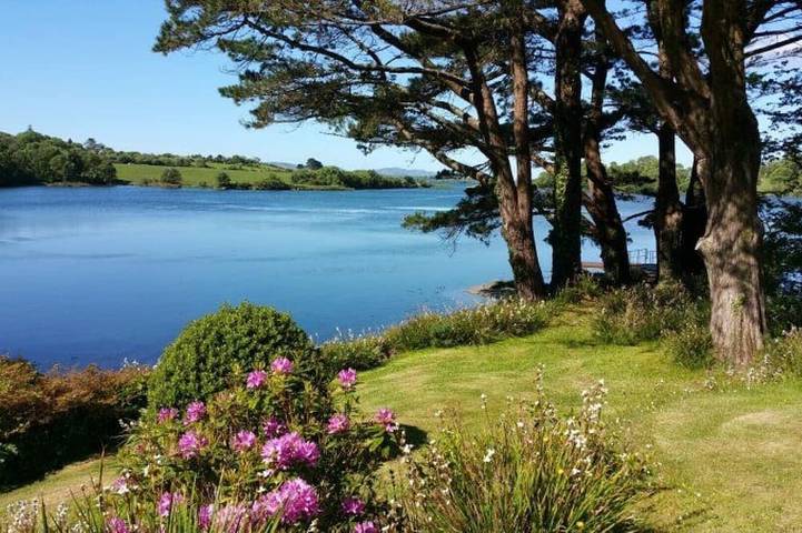 Ferienhaus für 12 Personen, mit Garten und Whirlpool sowie Terrasse in County Cork