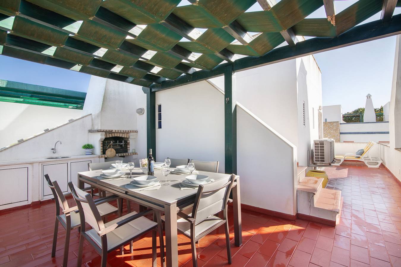 Villa 'Glamorous T3 Praia Verde' mit privater Terrasse, Wi-Fi und Klimaanlage in Castro Marim, Faro Distrikt
