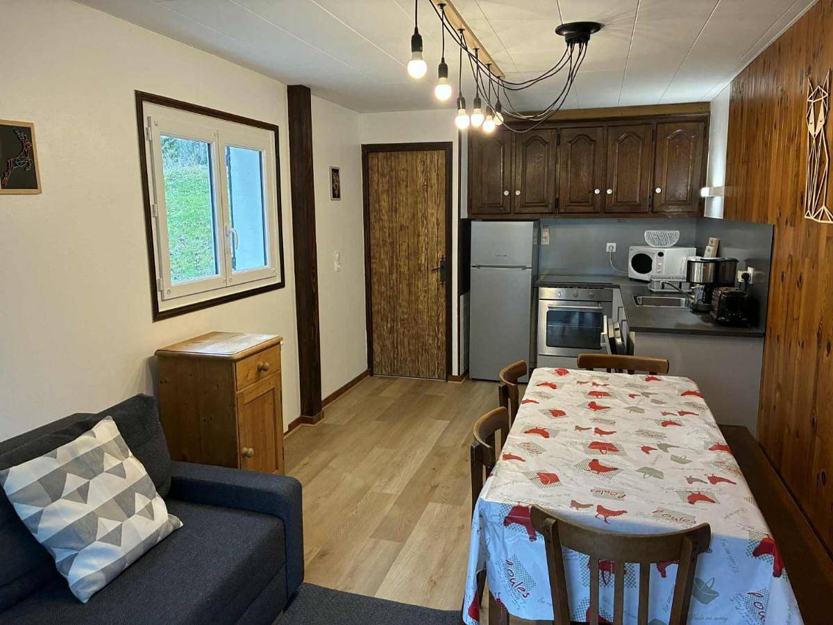 Two-Bedroom House in Prémanon, Parc naturel régional du Haut-Jura