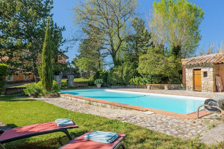 Gîte pour 6 personnes, avec jardin à Tulette - 2