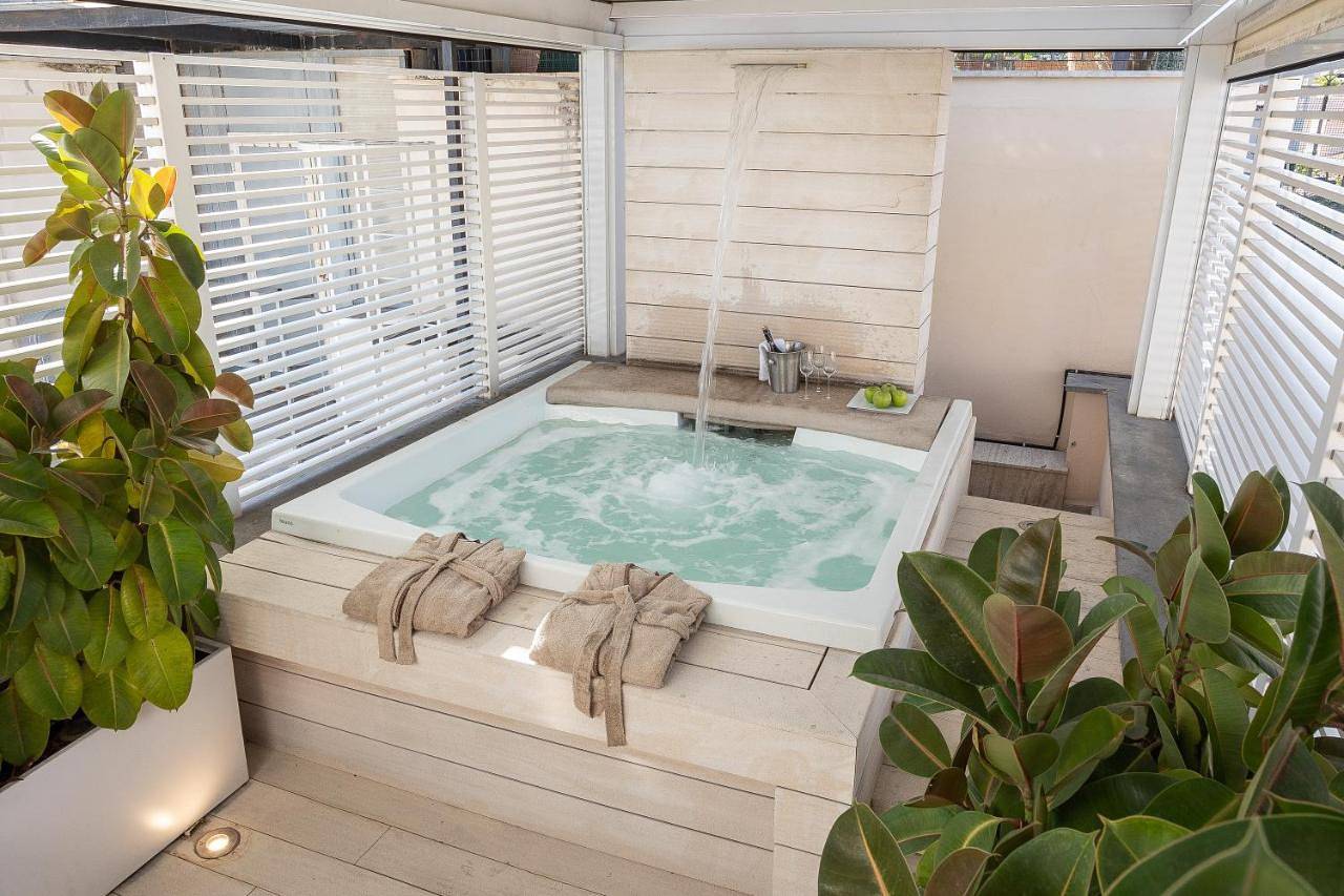 Appartamento intero, Amazing Piazza Venezia with Jacuzzi and terrace in Centro di Roma, Roma
