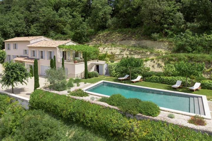 Maison de vacances pour 10 personnes, avec terrasse ainsi que jardin et piscine - 1