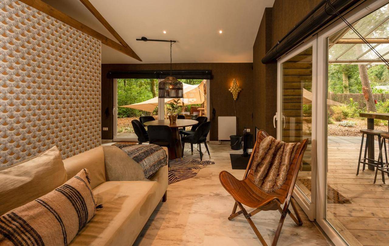 Zen-Bungalow No 4 met sauna en hottub in Hardenberg, Regio Zwolle
