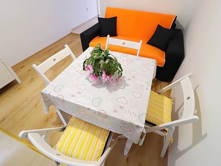Ganze Wohnung, Apartments Nodilo - Comfort One Bedroom Apartment with Balcony and Sea View (Apt 3) in Mljet