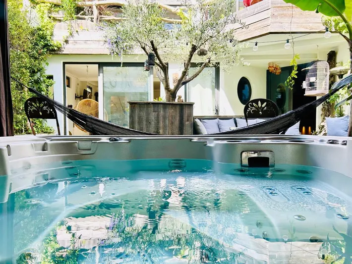 Chalet para 8 personas, con sauna además de balcón y jacuzzi - 1
