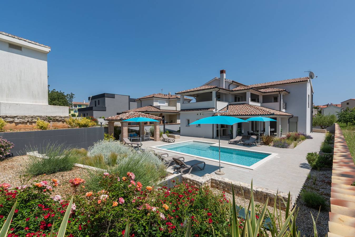 Villa für 9 Personen mit Terrasse in Premantura, Südküste Istrien
