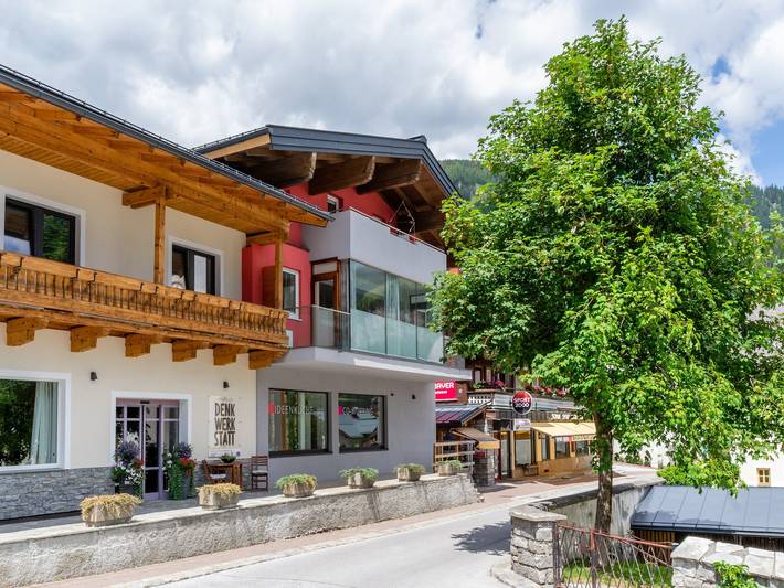 Ferienhaus für 16 Personen, mit Sauna und Garten sowie Balkon, kinderfreundlich in Krimml - 4