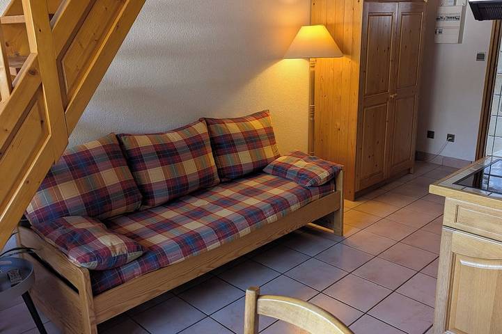 Ganze Wohnung, F1 mezzanine 5 people maximum - Bright - View of the Aiguilles d'Arves mountains in Col du Mollard, Albiez-Montrond