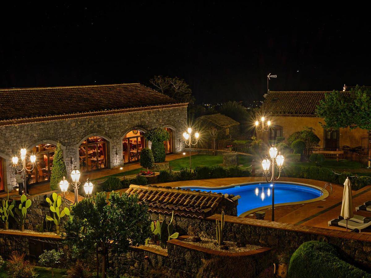 Etna Quota Mille Boutique Hotel, Typical Sicilian Food & Wine in Randazzo, Etna