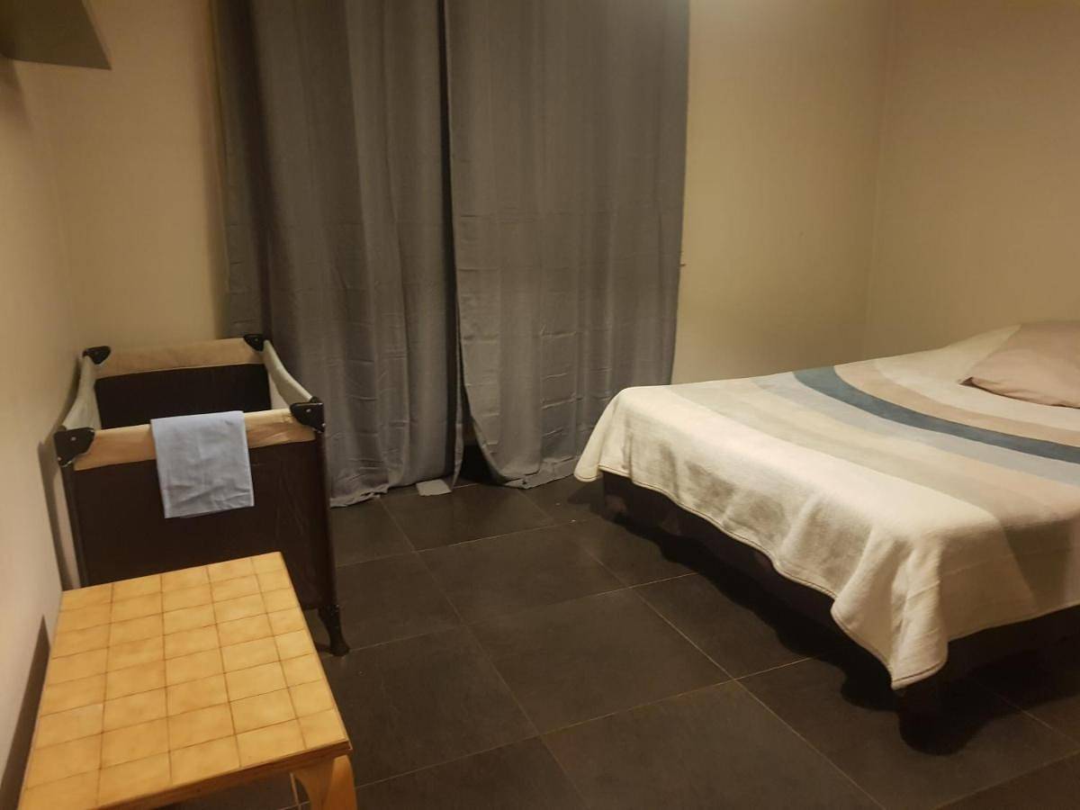 Appartement 2 chambres fonctionnel a faire 2 pas du metro in Lione, Lione e dintorni