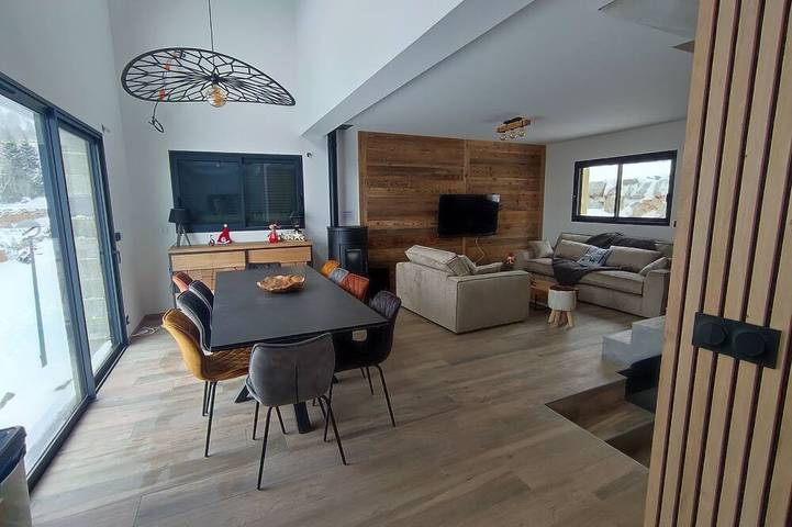 Chalet pour 12 personnes, avec jacuzzi et jardin