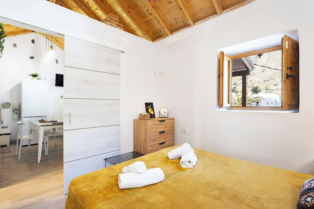 Entire apartment, Home2Book Valley Views  & Private Terrace Hermigua in El Tabaibal, Hermigua