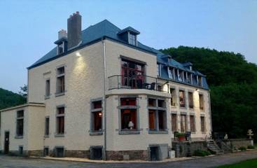 Château pour 20 personnes, avec jardin et vue dans les Ardennes