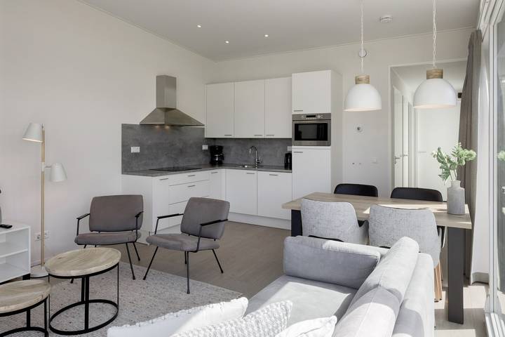 Chalet für 4 Personen, mit Balkon/Terrasse und Terrasse sowie Garten und Sauna in Zeeland