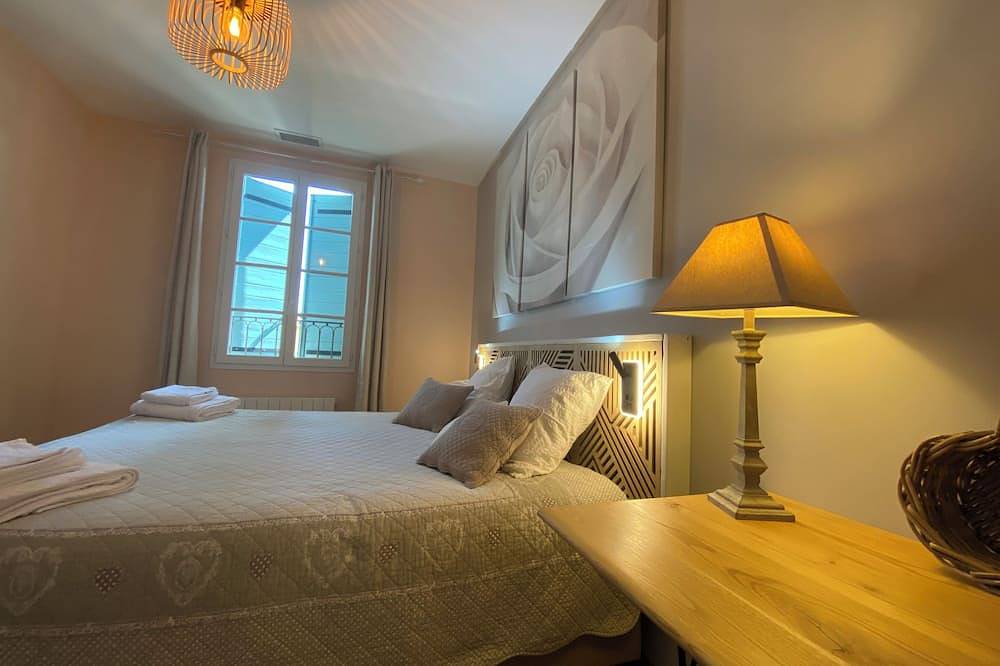 Beautifully renovated Provencal farmhouse - Swimming pool & Spa in Violès, Vaucluse