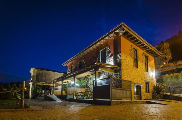Apartamento para 6 personas, con jacuzzi y jardín en Vegadeo