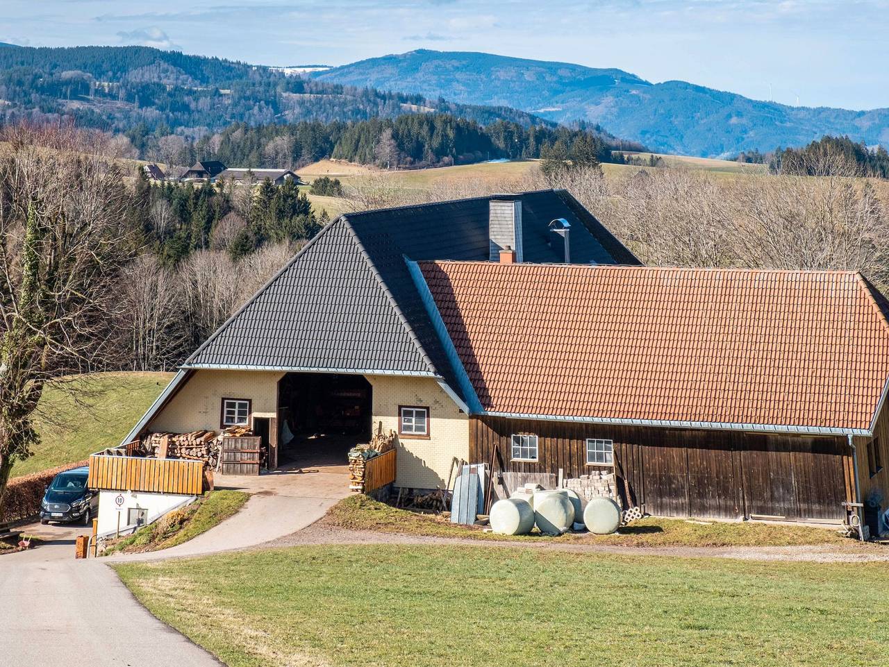 Ganze Ferienwohnung, Brosihof - Ferienwohnung 2- Ost in St. Märgen, Südschwarzwald