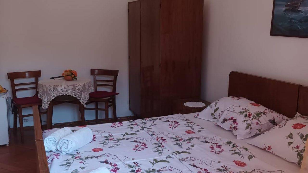 Zimmer für 2 Personen (14 m²) in Jelsa in Jelsa, Hvar (isla)