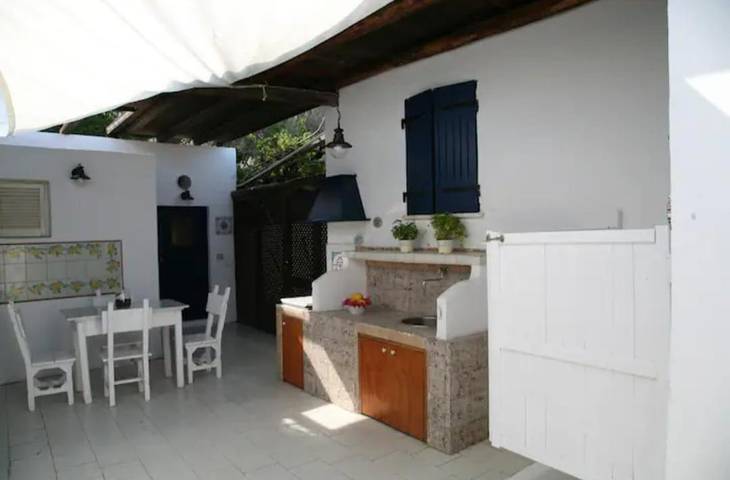 Casa vacanza per 3 persone, con terrazza, con animali domestici alle Isole Eolie