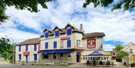 Hôtel pour 2 personnes, avec terrasse et vue dans Pont-sur-Yonne