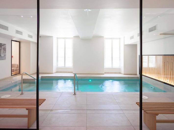 Hôtel pour 2 personnes, avec sauna ainsi que jardin et piscine à Le Coudray-Montceaux - 3