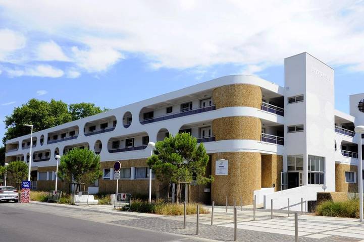 Parc de vacances pour 4 personnes, avec terrasse et jardin dans Occitanie - 2