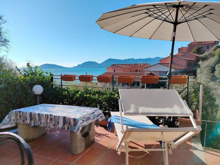 Gîte pour 4 personnes, avec Terrasse ainsi que Jardin et Vue à Tellaro - 2