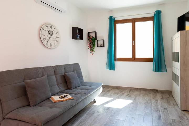 Location de vacances pour 5 personnes, avec vue, animaux acceptés à Sant'Antonio di Gallura - 2