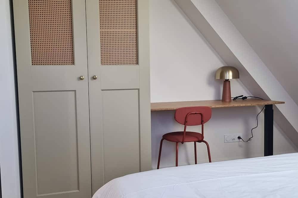 Apartamento entero, Pibri's perch // Maddy's apartments in Meyssac, Brive-la-Gaillarde region