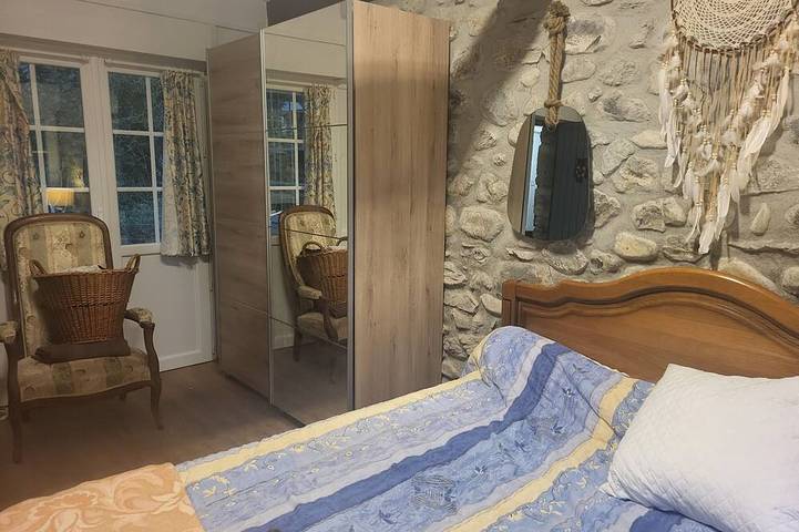 Location de vacances pour 8 personnes, animaux acceptés à Louvie-Juzon - 2