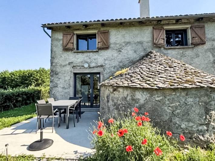 Location de vacances pour 4 personnes, avec Terrasse et Jardin dans Puycapel