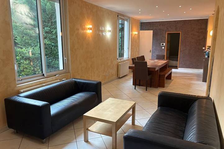 Location de vacances pour 7 personnes à Rillieux-la-Pape