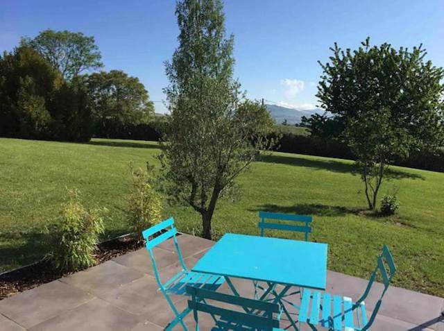 Gîte pour 3 personnes, avec jacuzzi ainsi que piscine et jardin dans Plauzat - 4