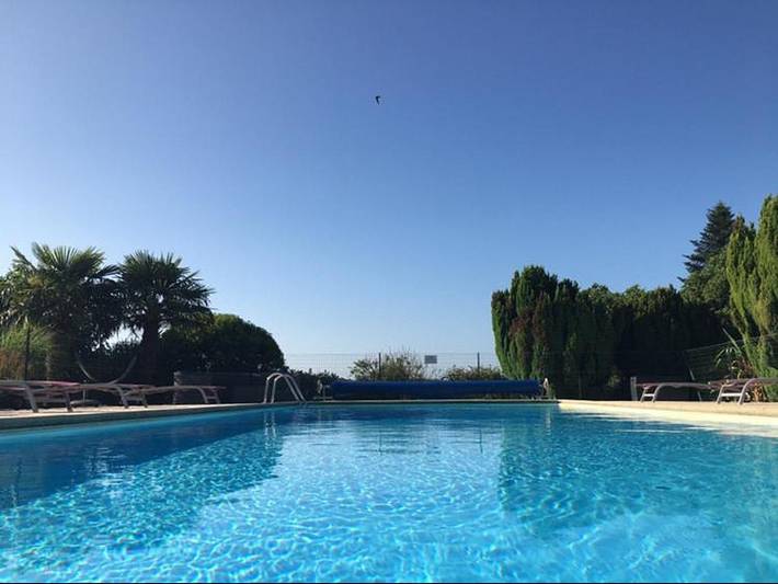 Tente pour 2 personnes, avec terrasse et piscine ainsi que jardin et jacuzzi dans le Morbihan - 2