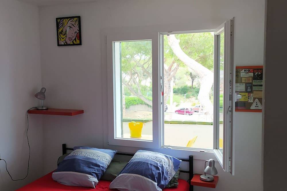 Geheel appartement, 3 kamers op 100 meter van het strand van Pals / Costa Brava in Pals, Costa Brava