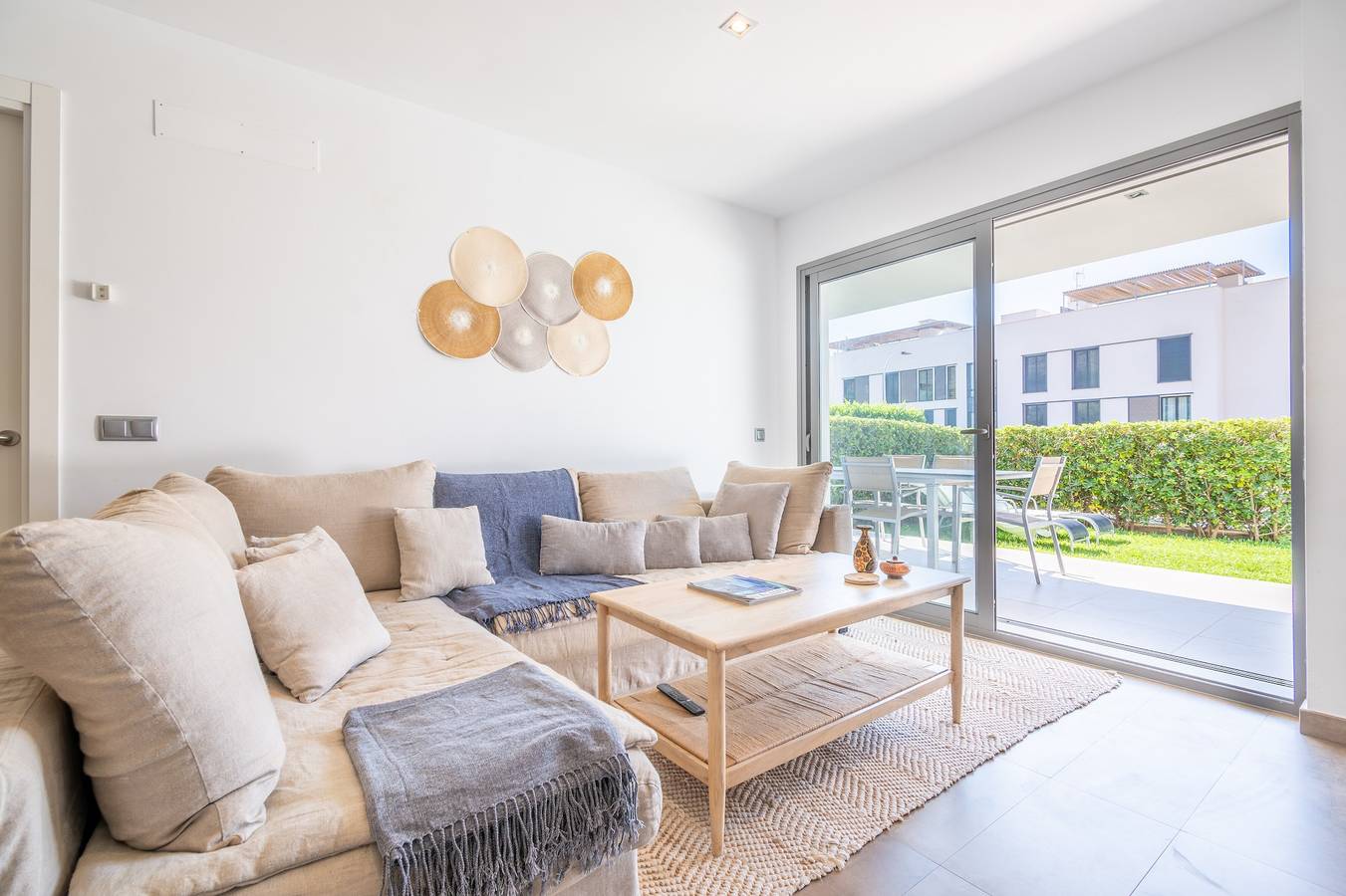 Appartement entier, Appartement 'Boquer' avec piscine partagée, 2 terrasses privées et Wi-Fi in Port de Pollença, Pollença