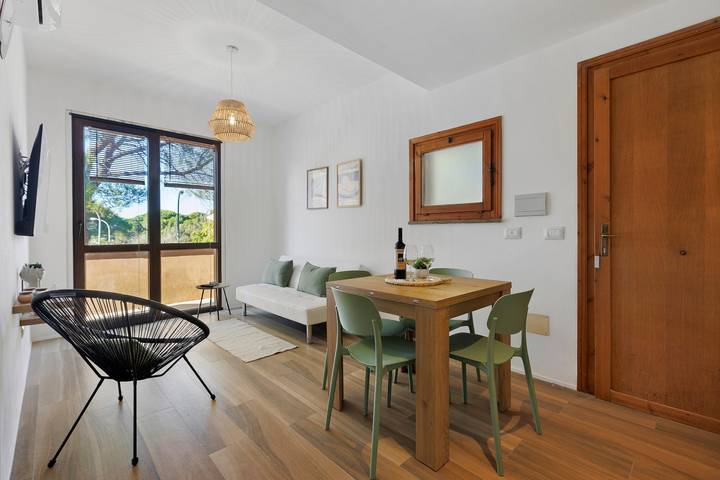 Apartamento entero, Apartamento 'Salsedine's House' con jardín privado, Wi-Fi y aire acondicionado in Arboriamar, Sorso