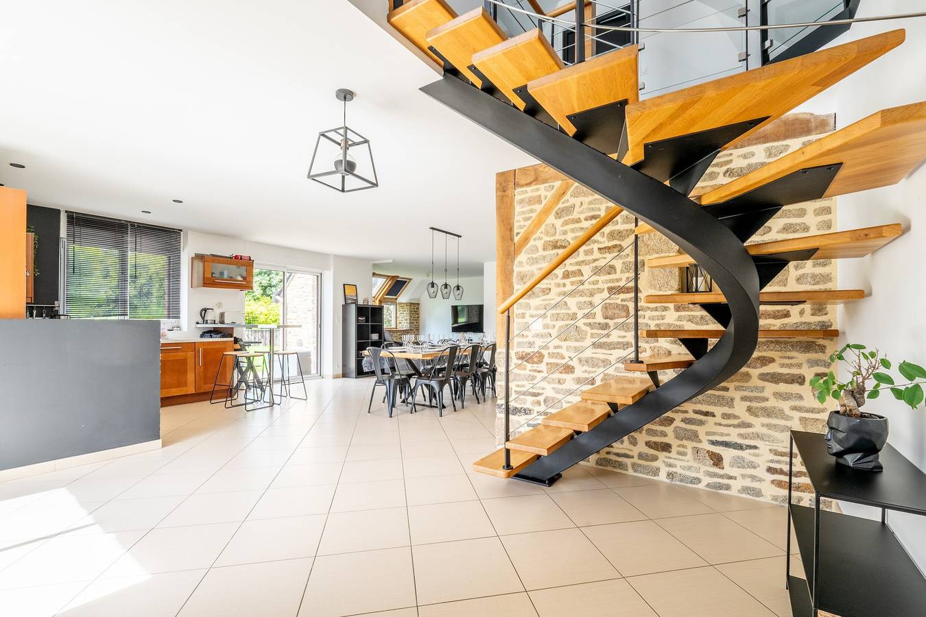 Villa Ti Coz Piscina Interior, terraza privada, jardín privado y Wi-Fi in Caden, Región de Vannes