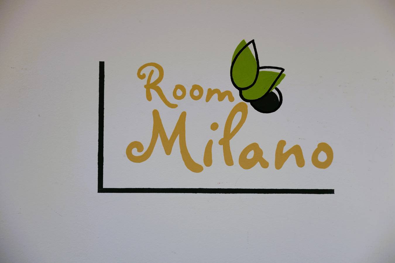 'Relais Olivi Superior Milano' Room with Lake View, Wi-Fi, and Air Conditioning in Garda, Garda Mountains
