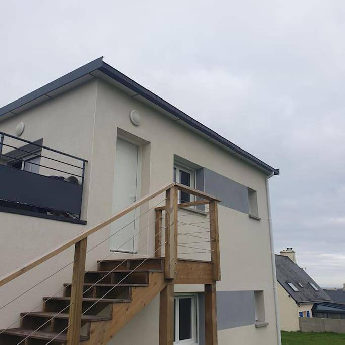 Gîte pour 4 personnes, avec jardin et vue dans Plage de Tréompan - 4