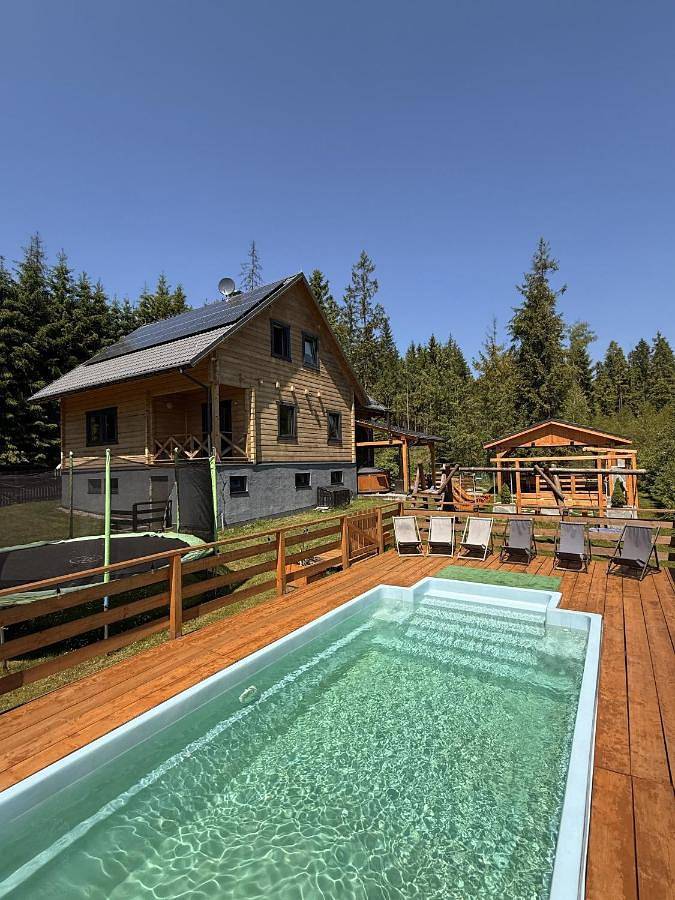 Ferienhaus für 14 Personen, mit Garten und Whirlpool sowie Pool, kinderfreundlich - 1