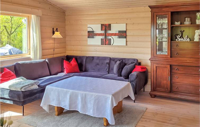 Ferienhaus für 8 Personen mit Terrasse in Lyngdal
