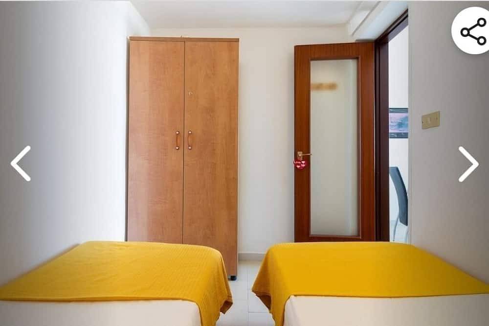 Detached house 20 meters from the sea in Marina di Ostuni, Salento