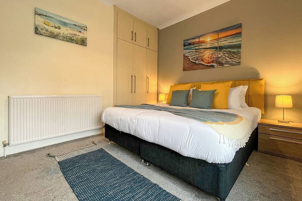 3 bedroom accommodation in Saltburn in Saltburn by the Sea, Redcar and Cleveland