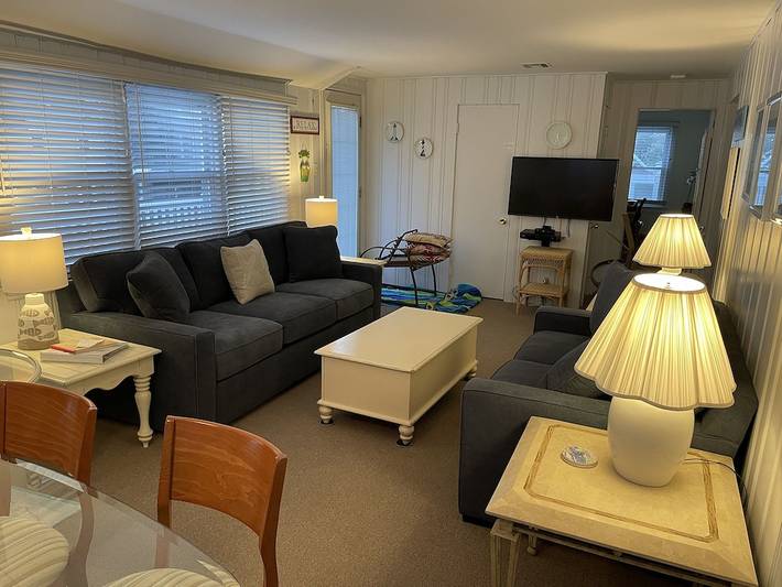 Vacation rental for 6 people, with yard and balcony in Long Beach Island