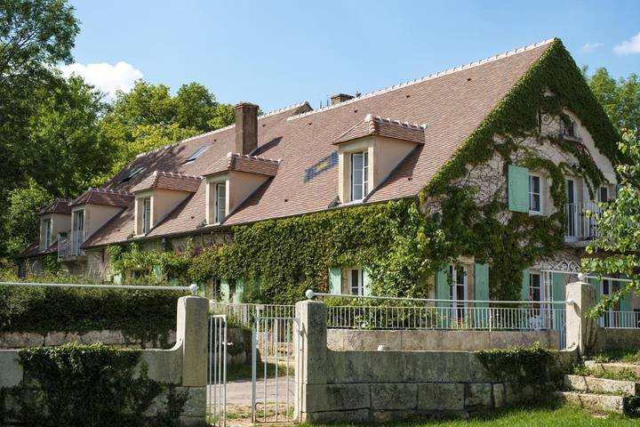 Chambre d’hôte pour 2 personnes, avec vue ainsi que terrasse et piscine, animaux acceptés dans Chevroches