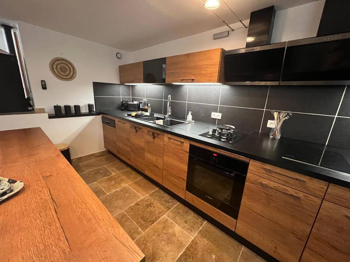 Four-Bedroom House in Balaruc-les-Bains, Côte d'Améthyste