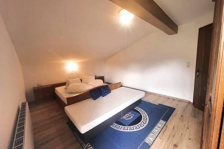 Hütte für 8 Personen, mit Balkon in Finkenberg - 2